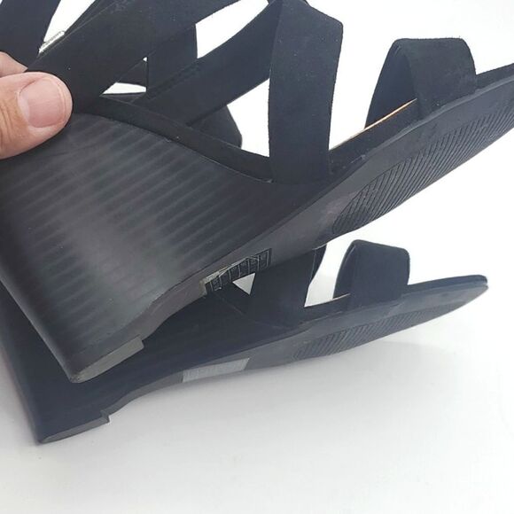 Forever 21 Black Strappy Wedges Size 7.5 - Picture 13 of 17